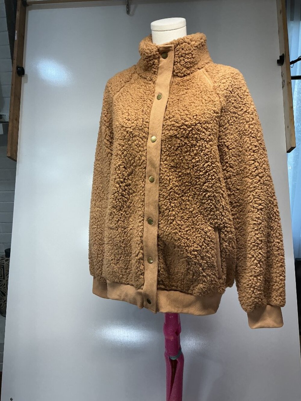 TECREW XL Camel Brown Sherpa Teddy Fleece Snap Front Cozy Winter Jacket - Picture 4 of 12